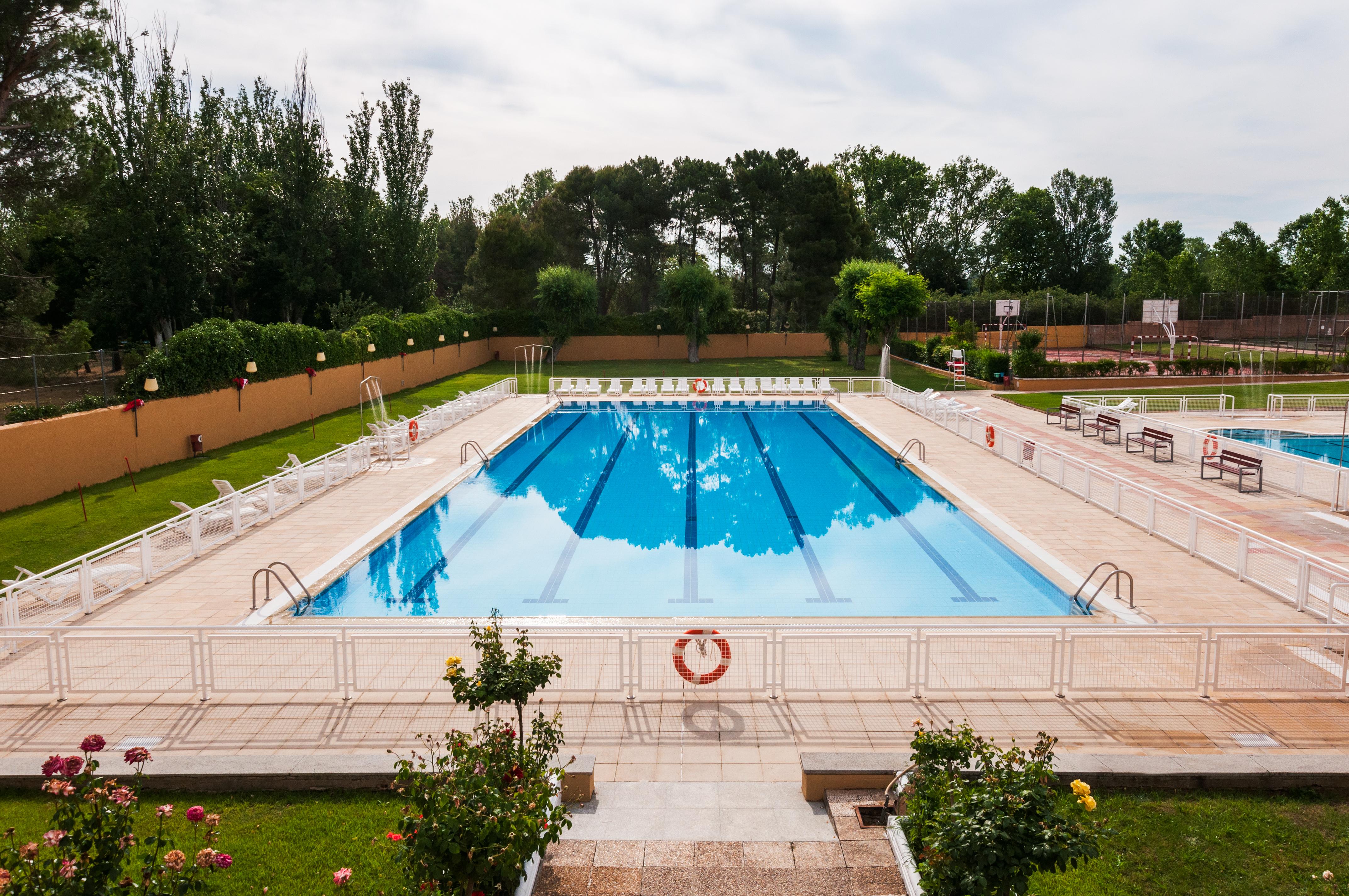 Bungalows Y Mobil Homes Camping Regio Santa Marta de Tormes Exterior photo
