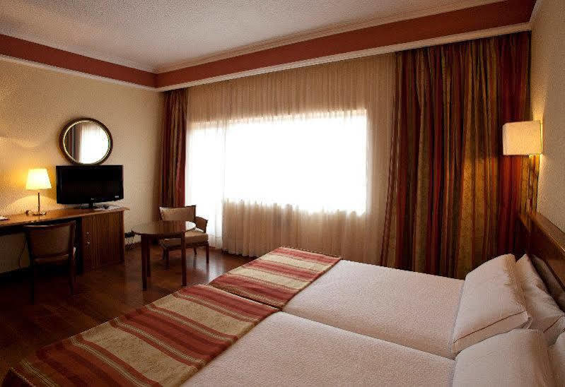 Bungalows Y Mobil Homes Camping Regio Santa Marta de Tormes Exterior photo